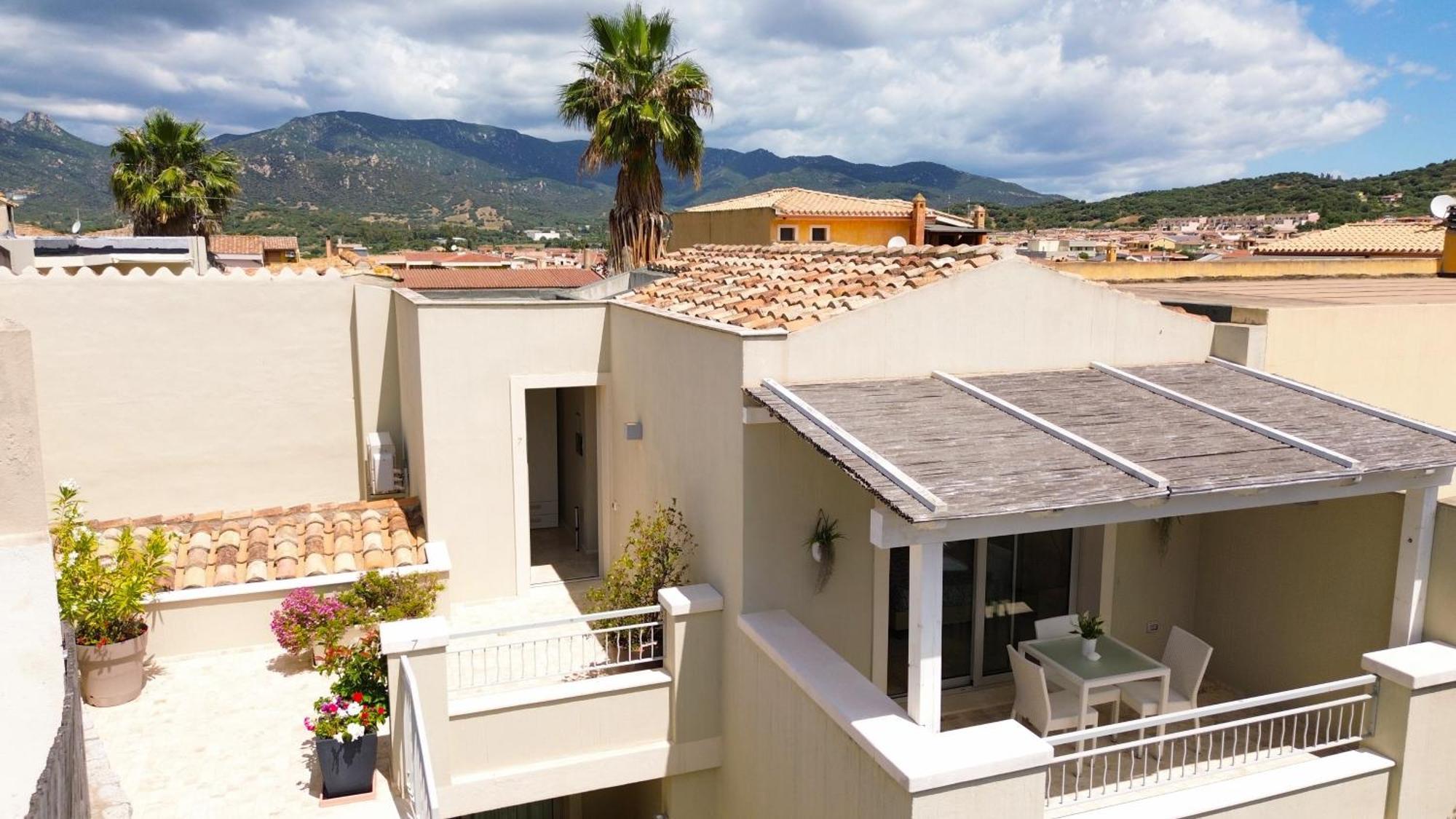 Domu Noa Hotel Villasimius Buitenkant foto