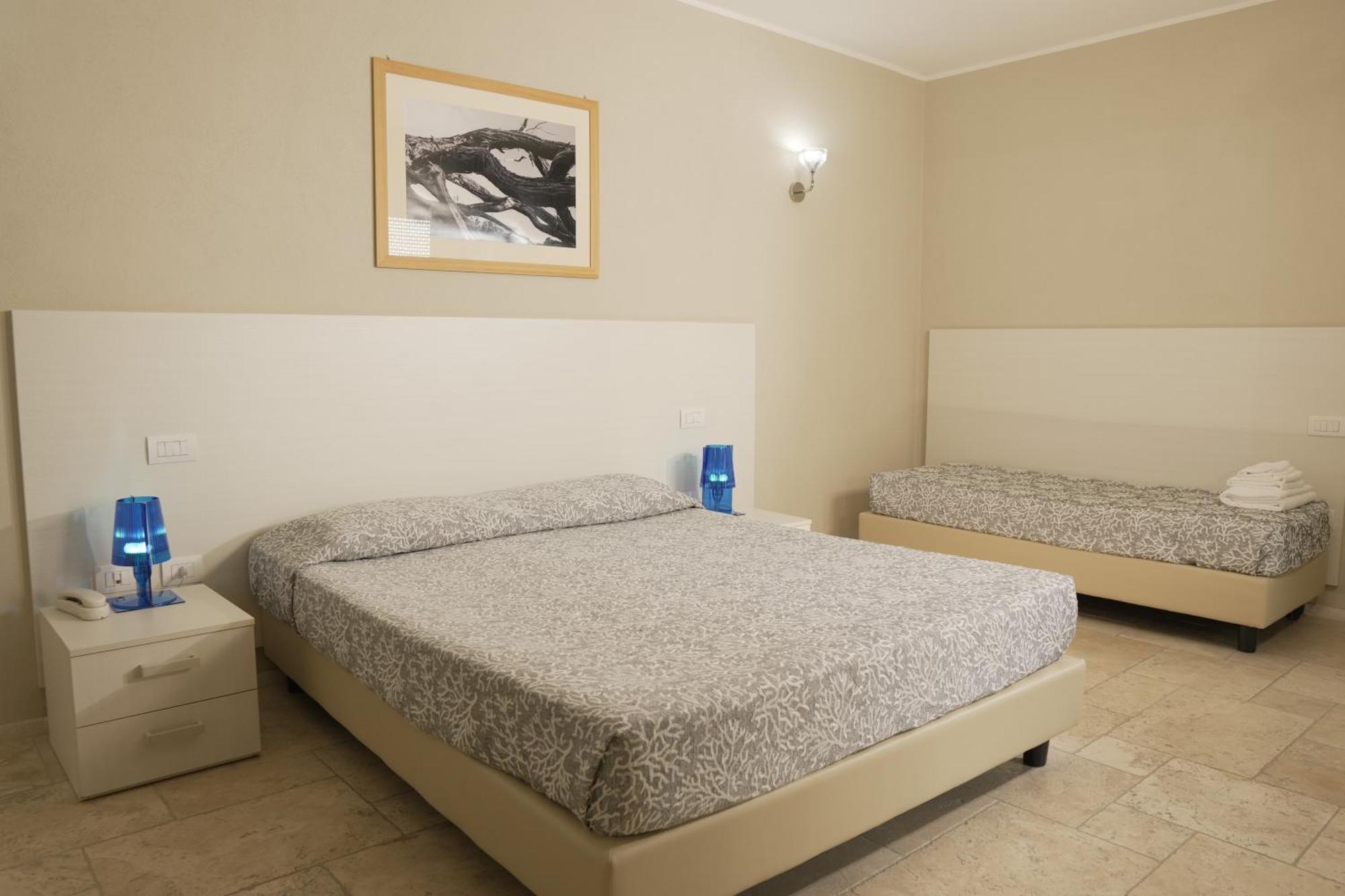 Domu Noa Hotel Villasimius Buitenkant foto