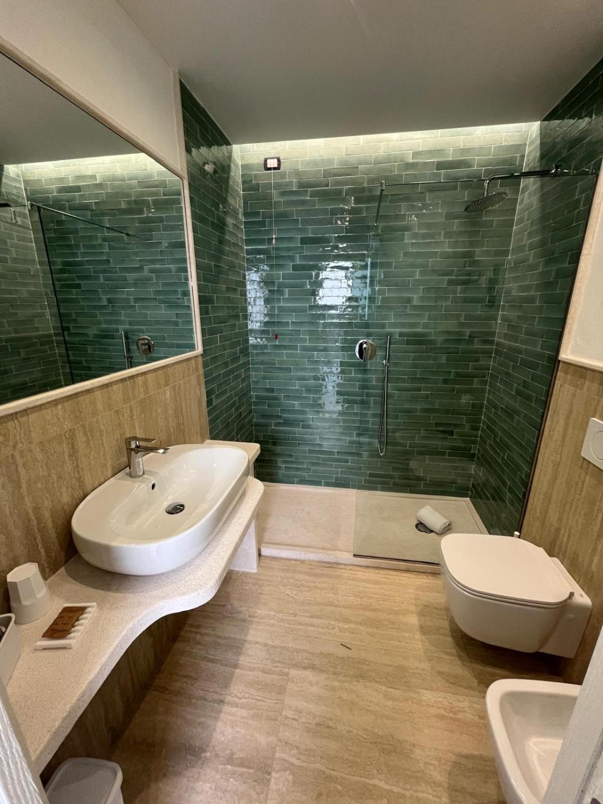 Domu Noa Hotel Villasimius Buitenkant foto