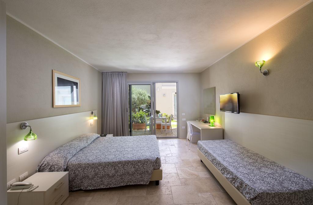 Domu Noa Hotel Villasimius Buitenkant foto