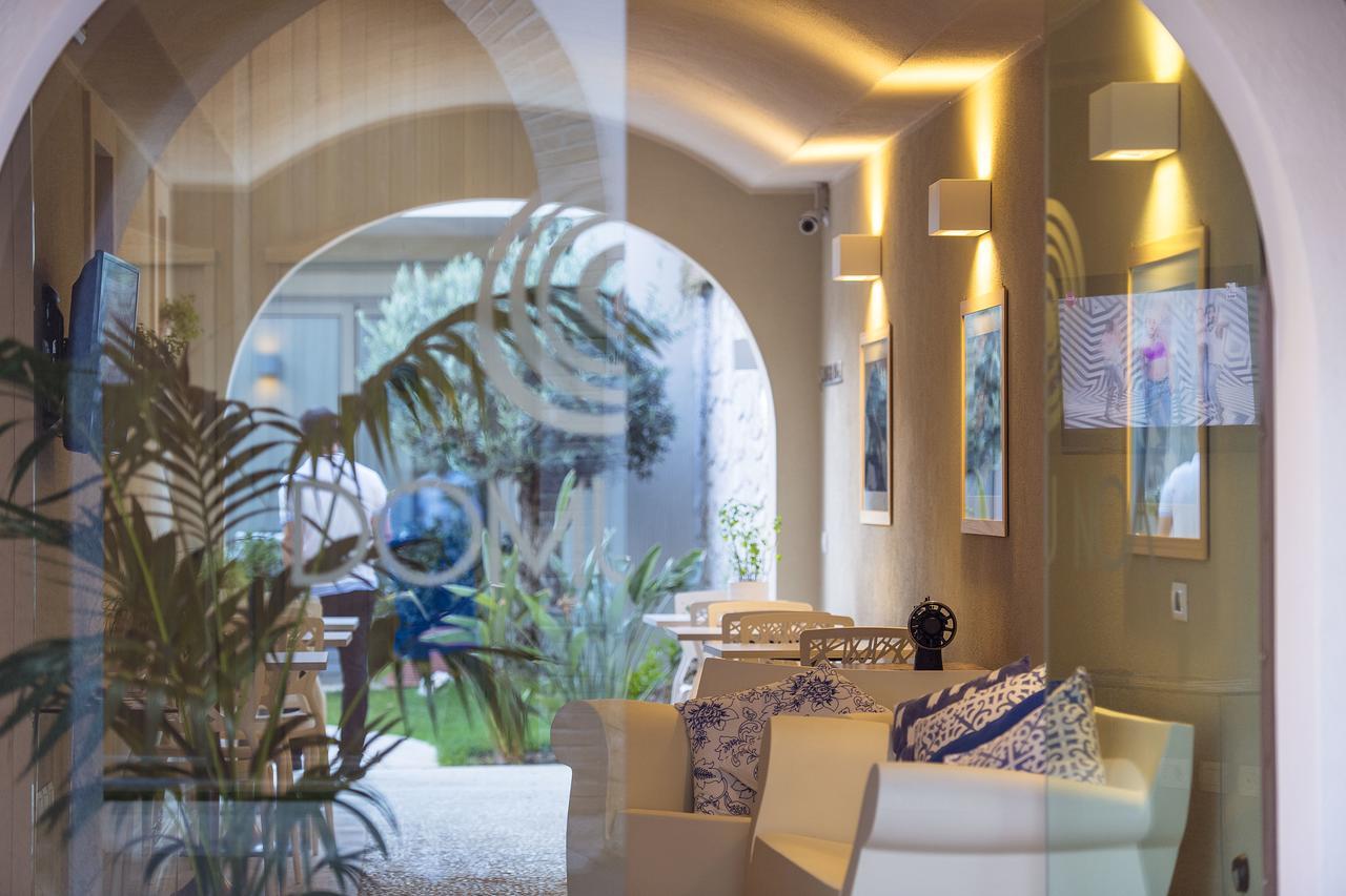 Domu Noa Hotel Villasimius Buitenkant foto