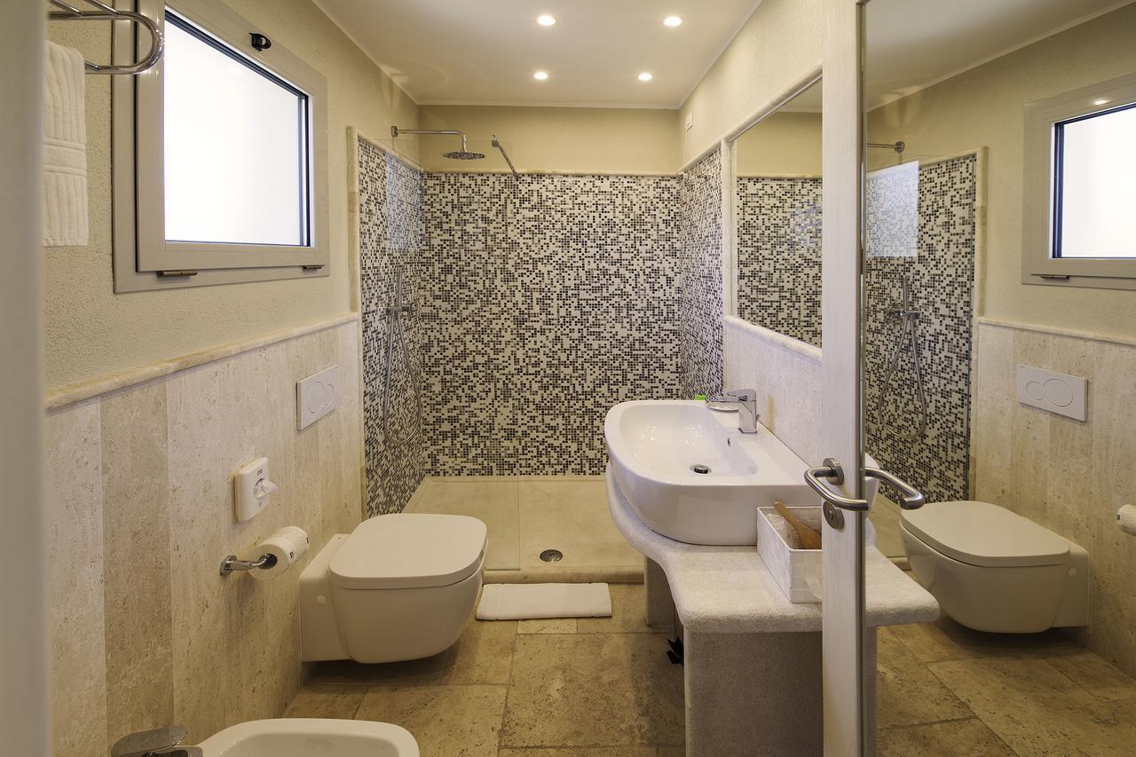 Domu Noa Hotel Villasimius Buitenkant foto